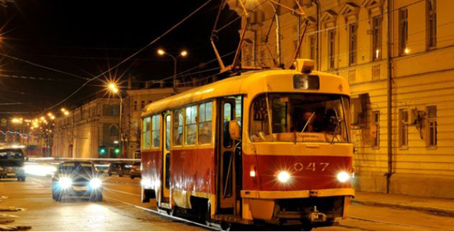 Щоночі 3, 4, 5 липня за скороченим режимом працюватимуть трамваї маршрутів №№ 14, 15