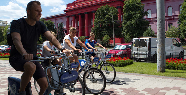 Віталій Кличко: «Мережа громадського прокату велосипедів у столиці стає більш розгалуженою»