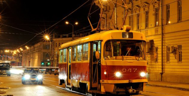 У ночі проти 15 та 16 серпня за скороченим режимом працюватимуть трамваї маршрутів №№ 14, 15