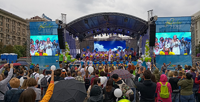Цими вихідними киян запрошують на Контрактову площу на сімейне свято «Живи Fest-2019»