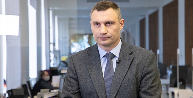 Віталій Кличко звернувся до правоохоронних органів щодо несанкціонованого вивезення вантів з Подільсько-Воскресенського мосту
