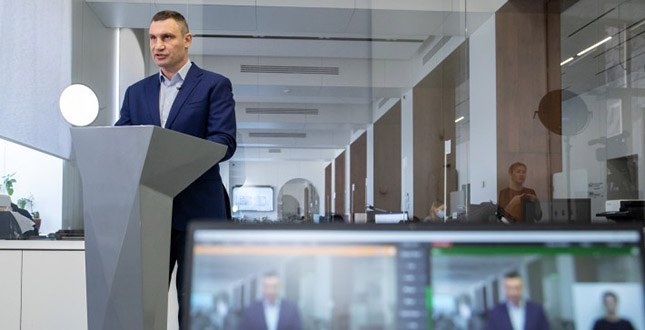 Віталій Кличко: Місто закупило для всіх виборчих дільниць дезінфектори та засоби індивідуального захисту. Їх вже доставили на дільниці