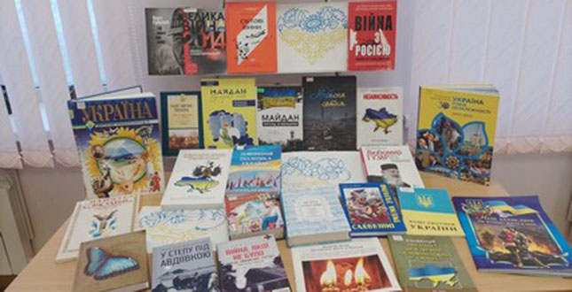 У бібліотеці імені Джамбула Джабаєва експоновано виставку-плакат «Нам усім потрібен Мир!» (фото)