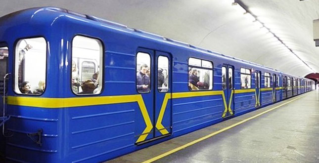 Віталій Кличко: «Протягом трьох років ми плануємо побудувати та ввести в експлуатацію дві нових станції метро на Виноградар»